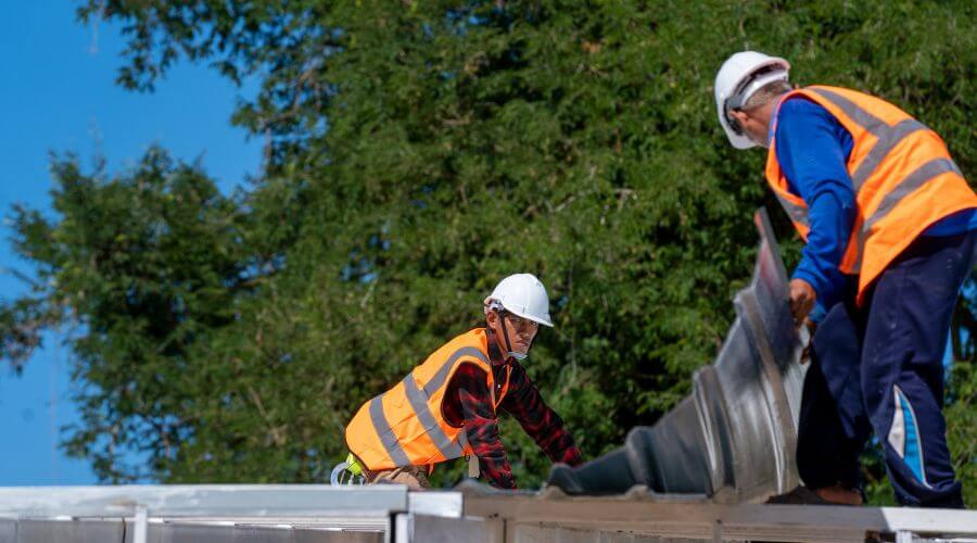 Professional new roof installation services in Plantersville, TX